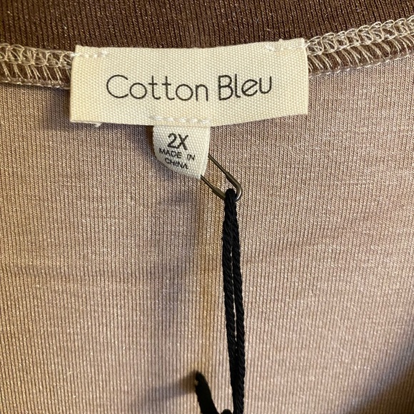 Beautiful long sleeve NWT Cotton Bleu tee, color is Mocha Combo, size 2X - Picture 4 of 16